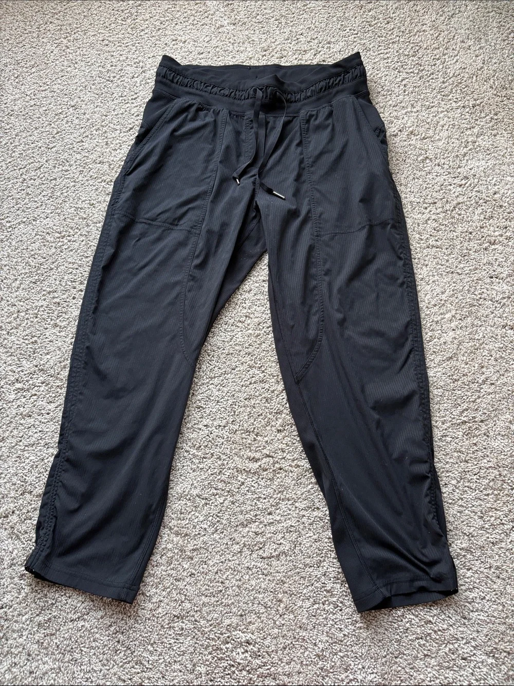 Lululemon Mid-rise Dance Studio Cropped - Picture 1 of 9